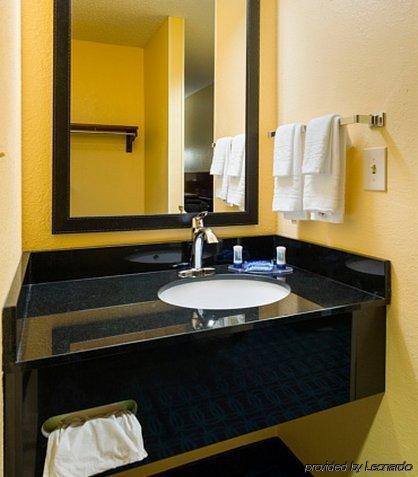 BW Allentown Bethlehem Lehigh Valley Inn & Suites Віфлеєм Екстер'єр фото